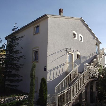 Apartments With A Parking Space Novi Vinodolski - 15823 Exterior photo