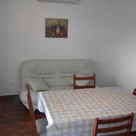 Apartments With A Parking Space Novi Vinodolski - 15823 Room photo